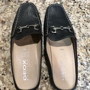Geox black leather mule